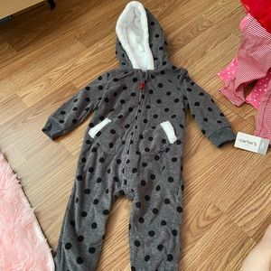 Body suit, super warm. Half zip up with hood